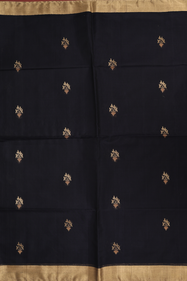 Kora Silk Cotton Saree In Black With Floral Buttas