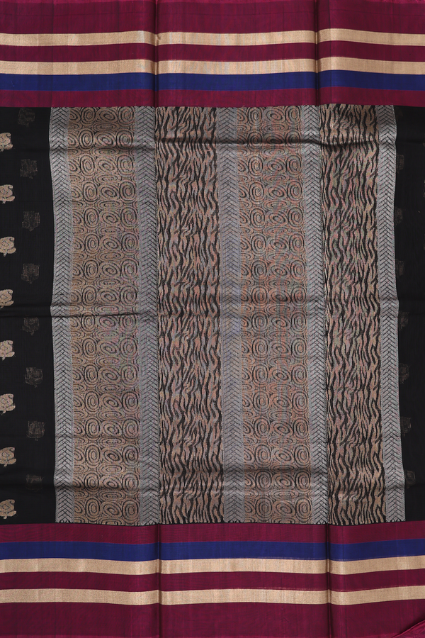 Kora Silk Cotton Saree In Black With Paisley Buttas