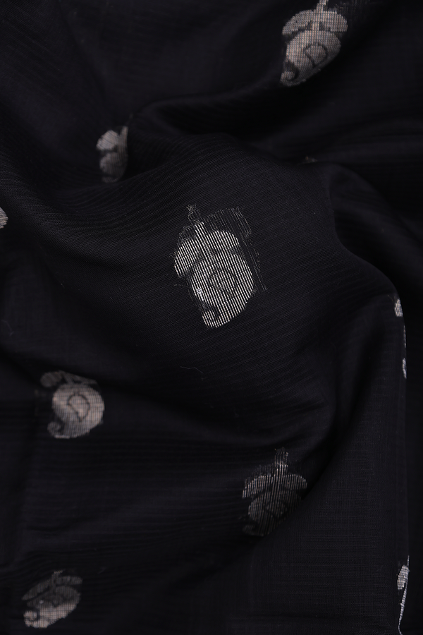 Kora Silk Cotton Saree In Black With Paisley Buttas
