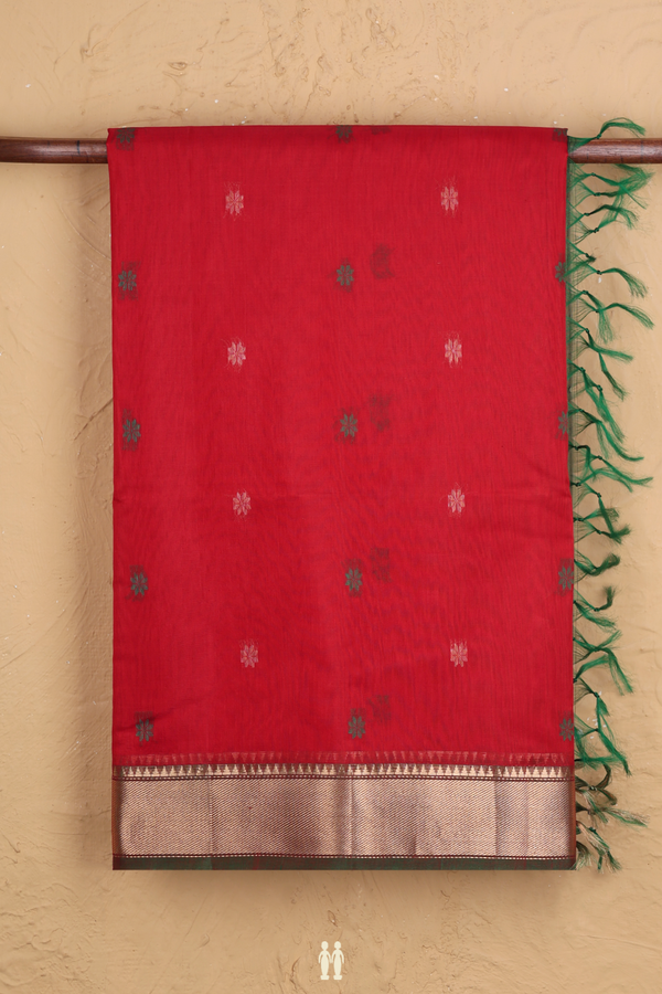 Kora Silk Cotton Saree In Chilli Red With Floral Buttas