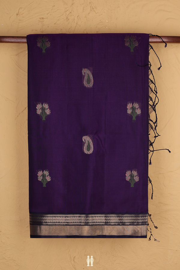 Kora Silk Cotton Saree In Deep Purple With Paisley Design