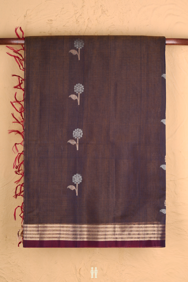 Kora Silk Cotton Saree In Dual Tone With Floral Buttas