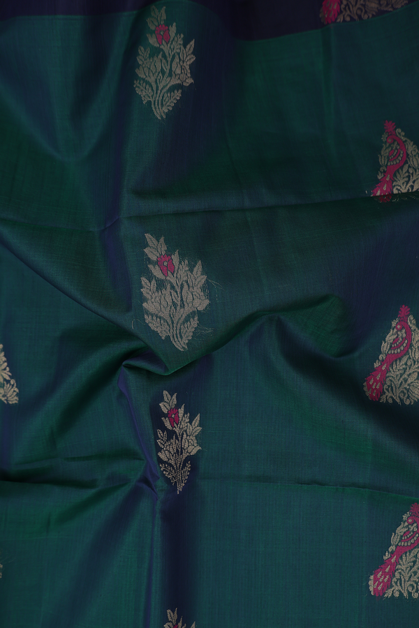Kora Silk Cotton Saree In Dual Tone With Peacock Design