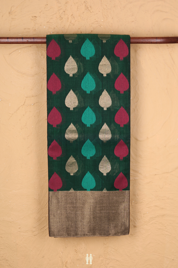 Kora Silk Cotton Saree In Forest Green With Leaf Buttas