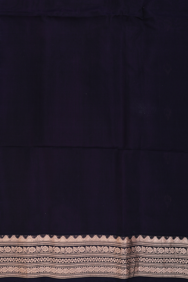 Kora Silk Cotton Saree In Grape Purple With Floral Buttas