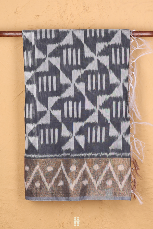 Kora Silk Cotton Saree In Grey With Ikat Design