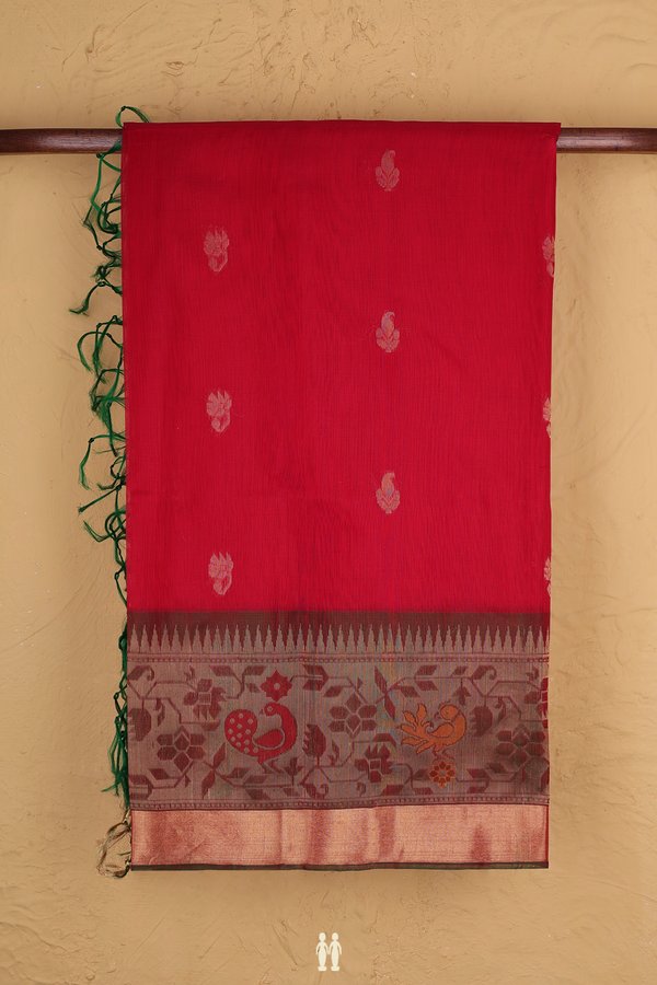 Kora Silk Cotton Saree In Red With Floral Buttas