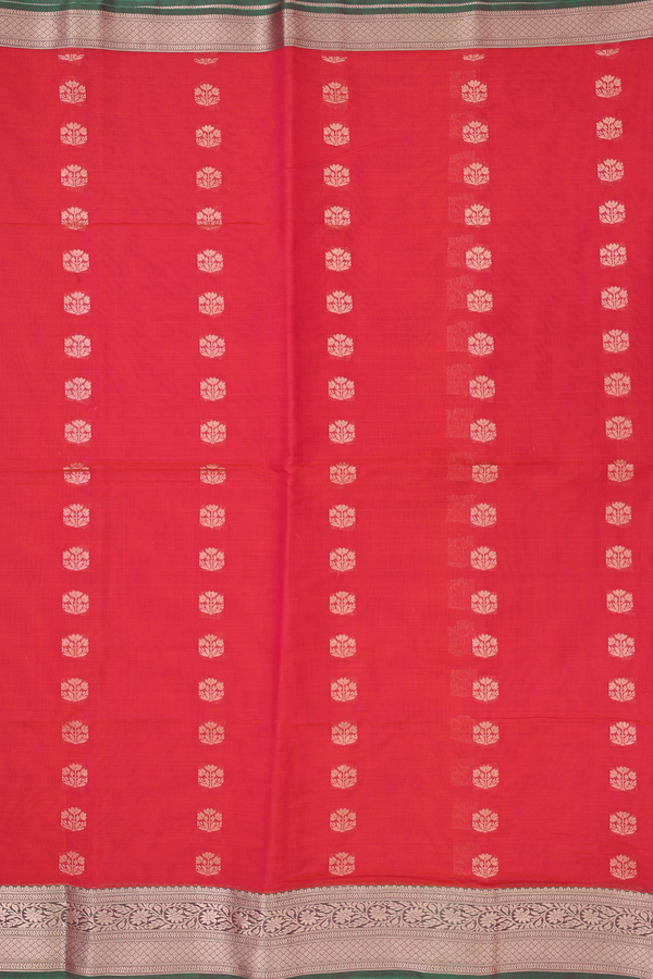 Kora Silk Cotton Saree In Red With Floral Buttas