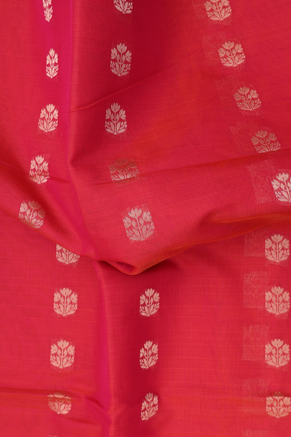 Kora Silk Cotton Saree In Red With Floral Buttas