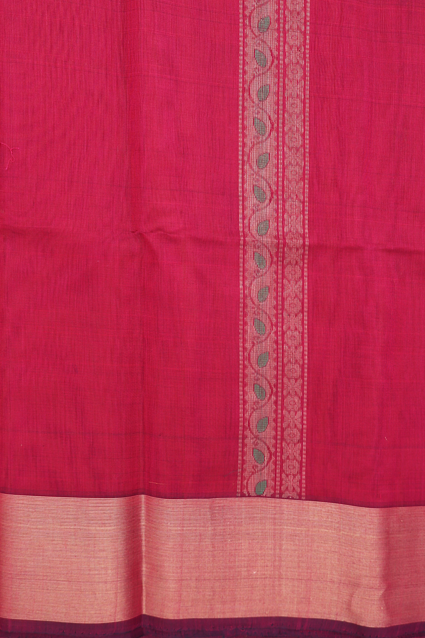Kora Silk Cotton Saree In Reddish Pink With Allover Buttas