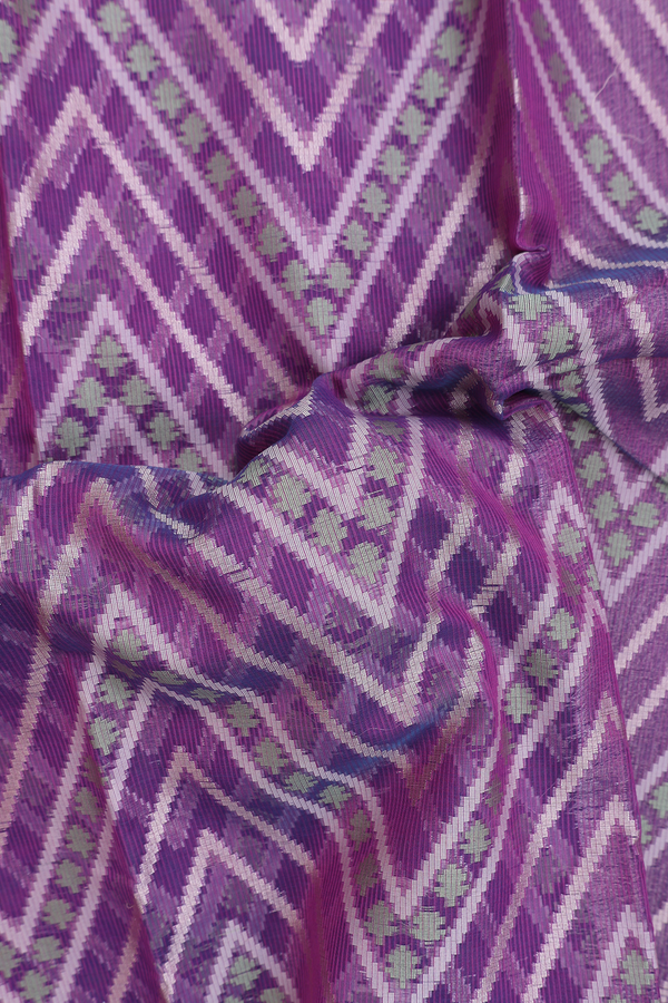 Kota Cotton Saree In Dual Tone With Chevron Design