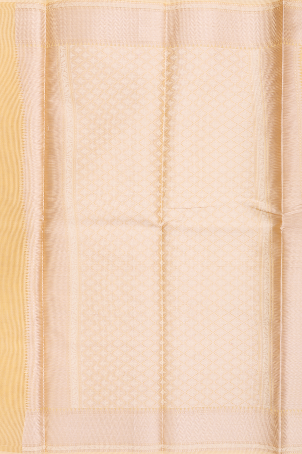 Kota Cotton Saree In Pastel Orange With Diagonal Design