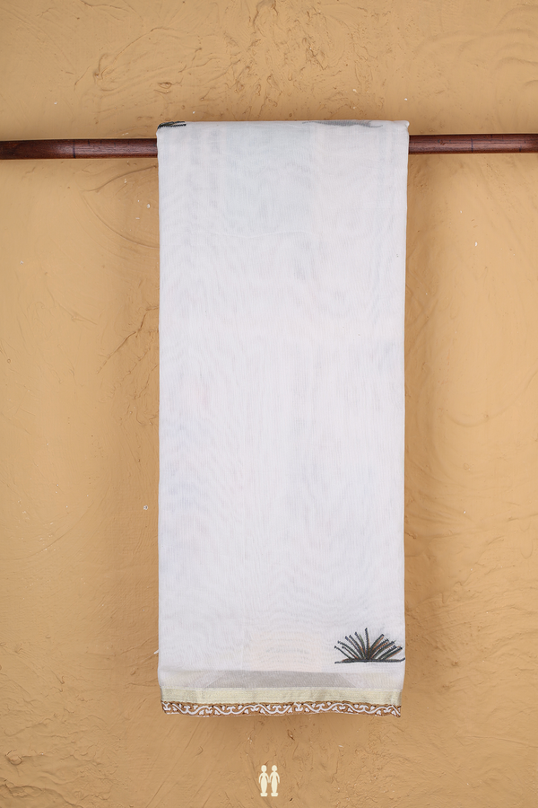 Kota Cotton Saree In White With Threadwork Buttas