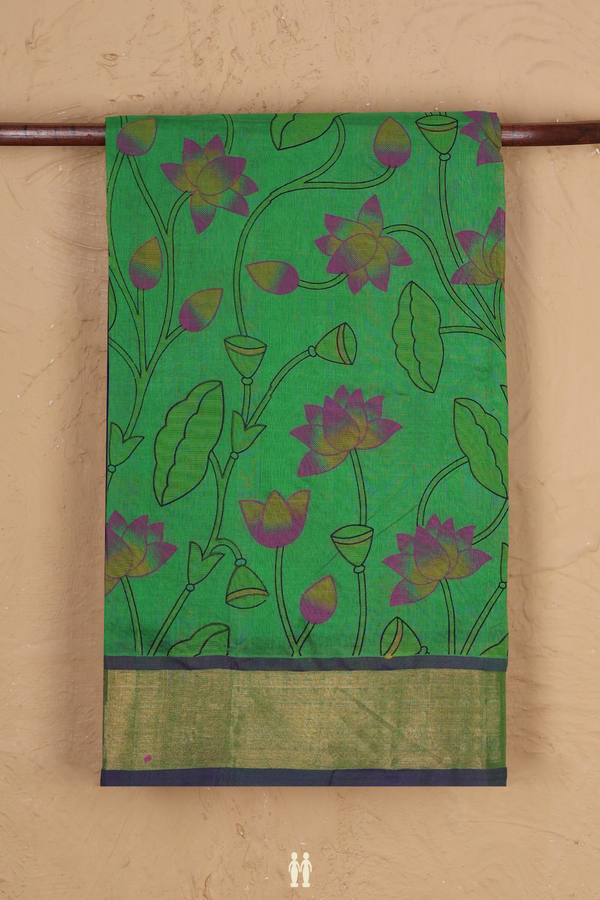 Traditional Silk Cotton Saree In Green With Floral Design