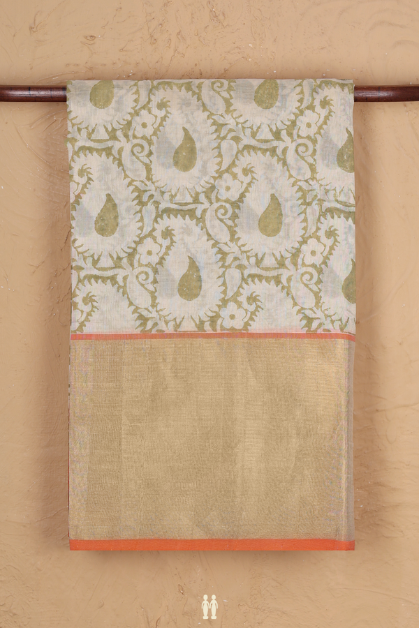 Traditional Silk Cotton Saree In Cream With Paisley Design