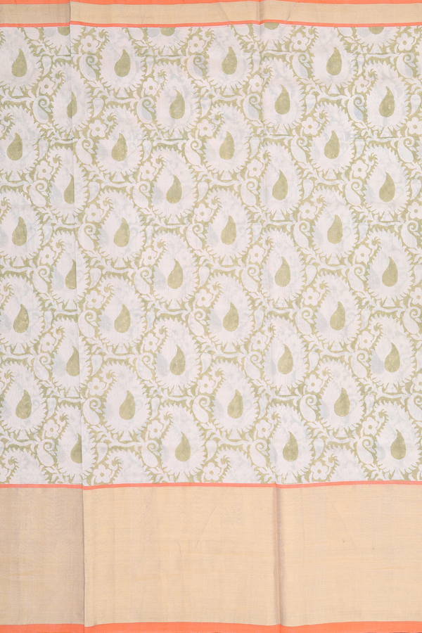 Traditional Silk Cotton Saree In Cream With Paisley Design