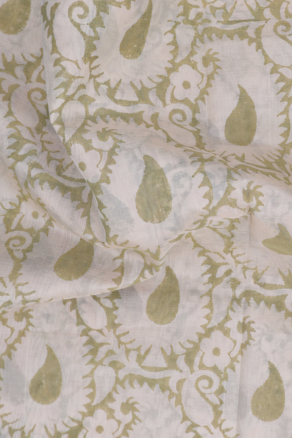 Traditional Silk Cotton Saree In Cream With Paisley Design
