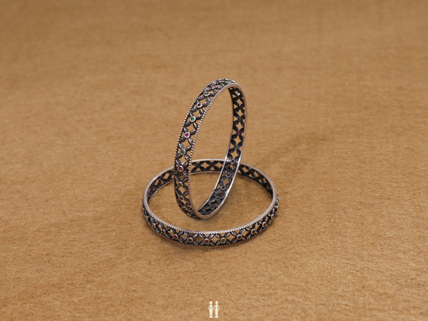 Light Weight Oxidized Pure Silver Bangles