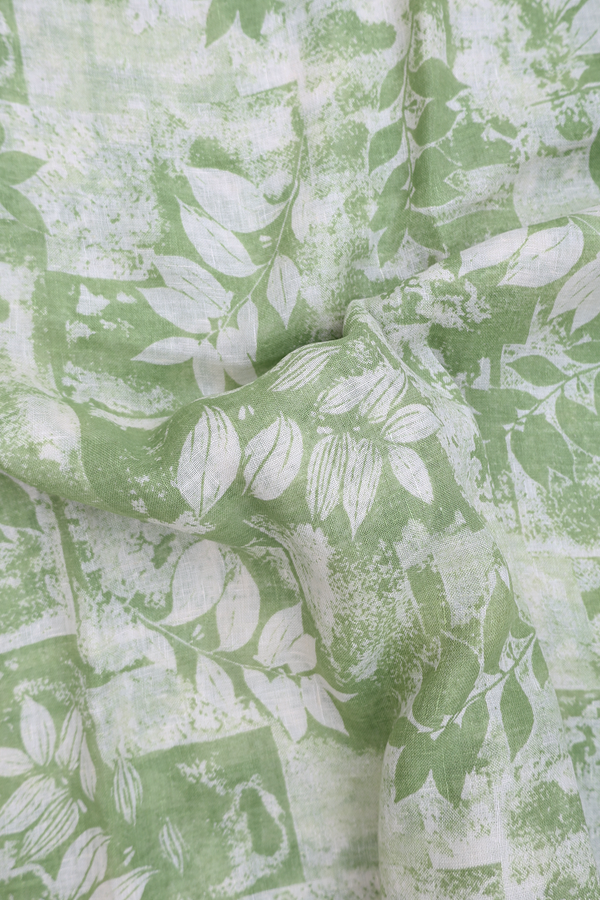 Linen Saree In Green With Leaf Printed Design