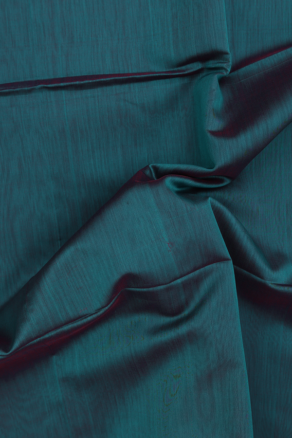 Maheswari Silk Cotton Saree In Peacock Green With Zari Border