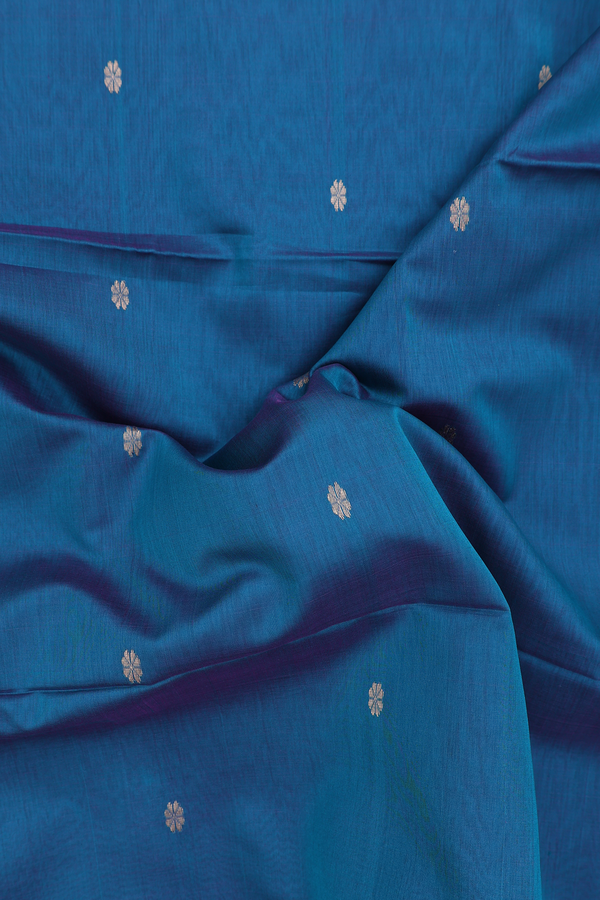 Maheswari Silk Cotton Saree In Blue With Floral Buttas