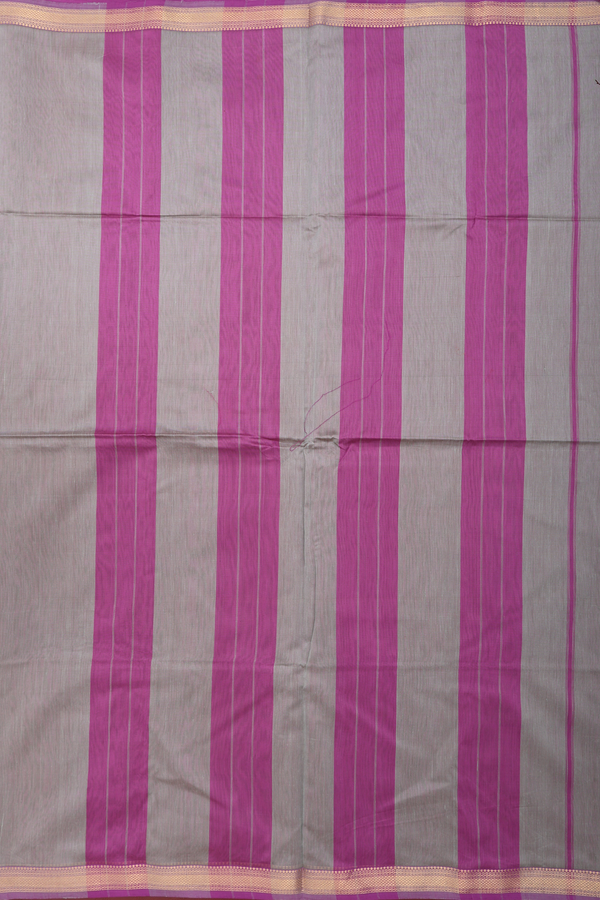 Maheswari Silk Cotton Saree In Green With Zari Border