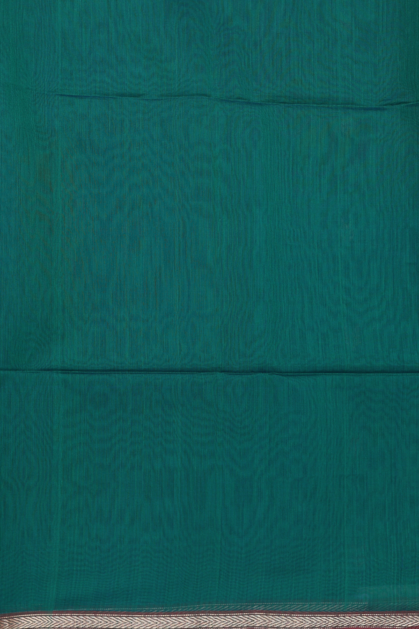 Maheswari Silk Cotton Saree In Green With Arrow Buttas