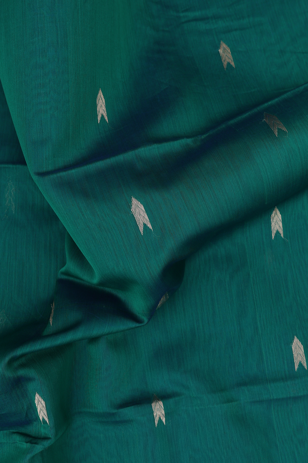 Maheswari Silk Cotton Saree In Green With Arrow Buttas