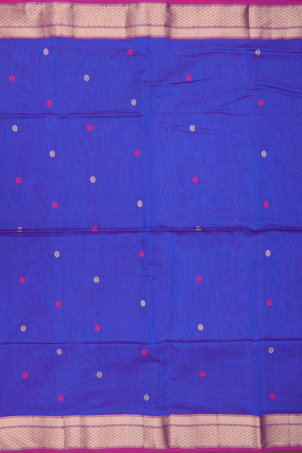 Maheswari Silk Cotton Saree In Dual Tone With Floral Buttas