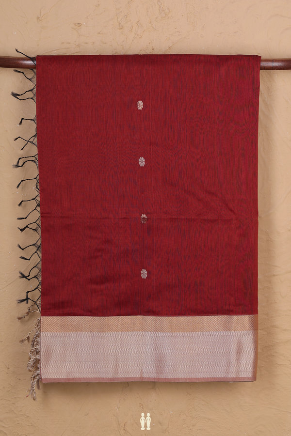 Maheswari Silk Cotton Saree In Brick Red With Floral Buttas