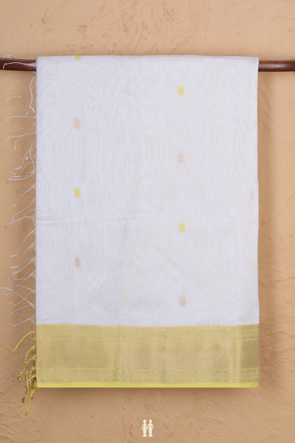 Maheswari Silk Cotton Saree In White With Floral Buttas