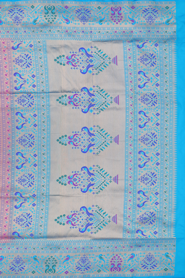 Paithani Silk Saree In Magenta With Peacock Buttas