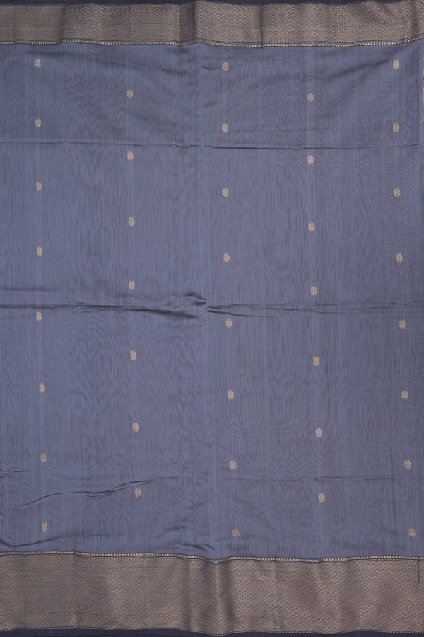 Maheswari Silk Cotton Saree In Grey With Floral Buttas