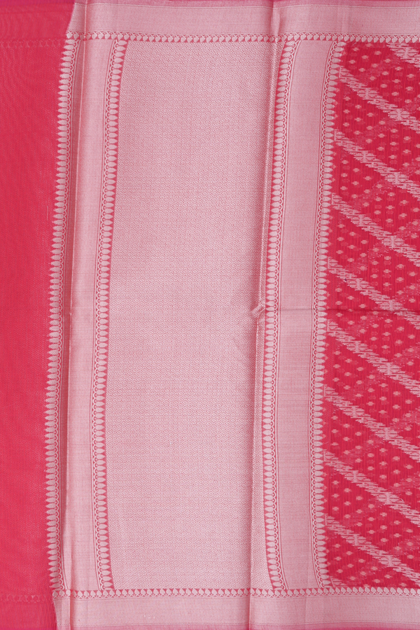 Kota Cotton Saree In Red With Diagonal Design
