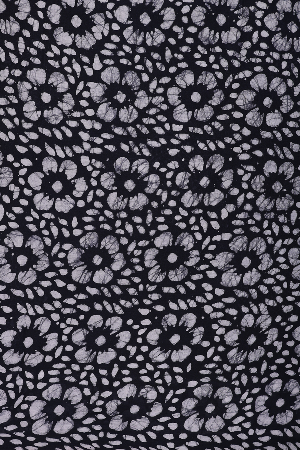 Sungudi Cotton Saree In Black With Printed Design