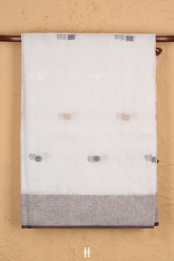 Linen Saree In White With Threadwork Buttas
