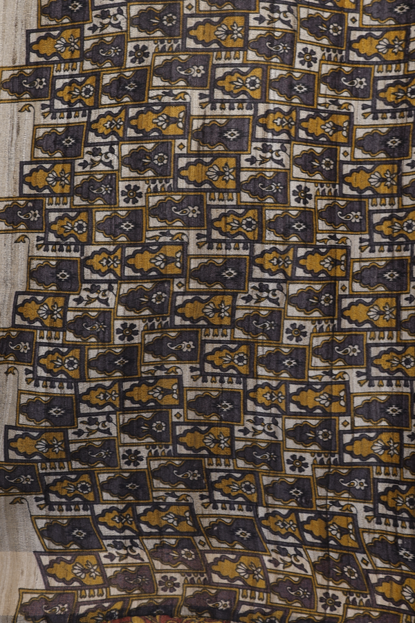 Tussar Silk Saree In Greyish Purple With Zari Border