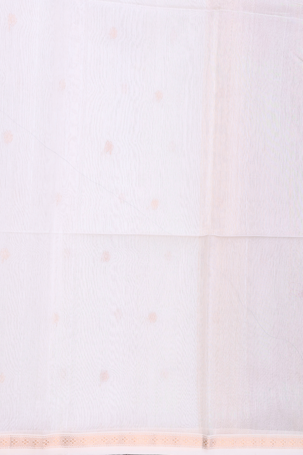 Maheswari Silk Cotton Saree In Cream With Floral Buttas