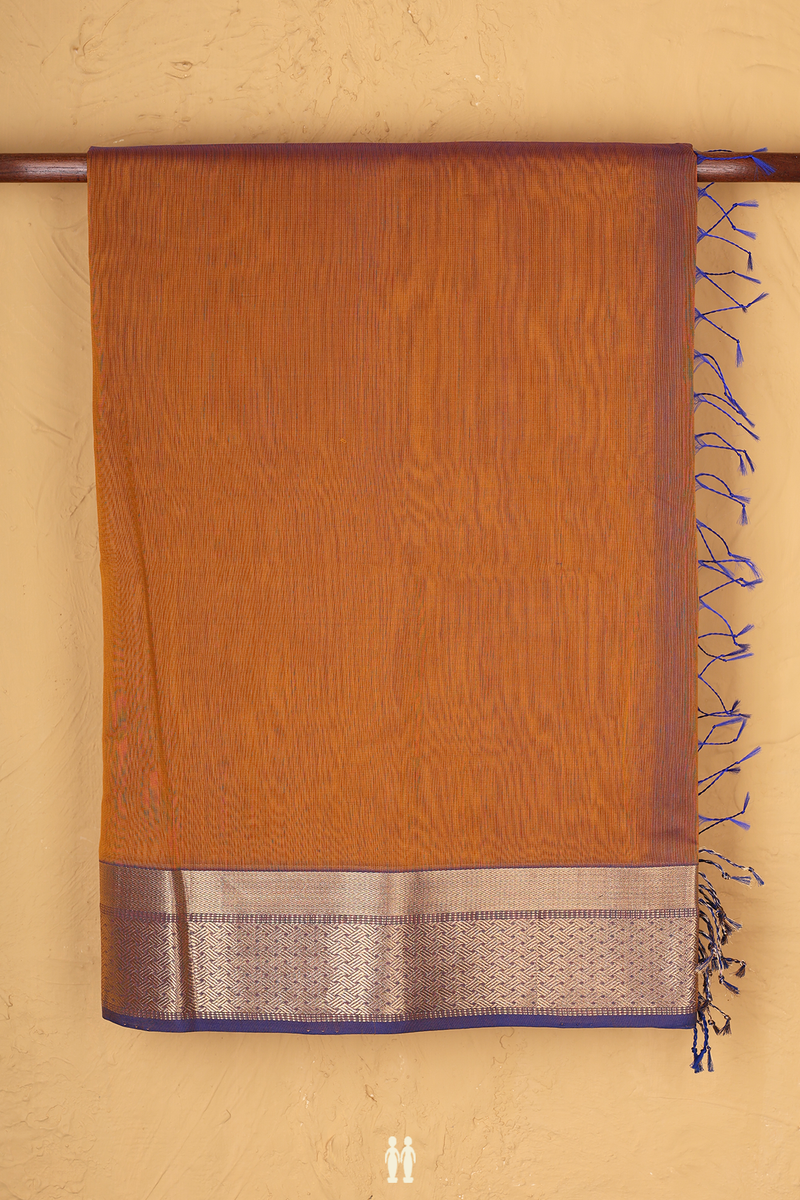 Maheswari Silk Cotton Saree In Dual Tone With Zari Border
