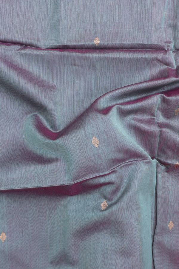 Maheswari Silk Cotton Saree In Dual Tone With Zari Buttas