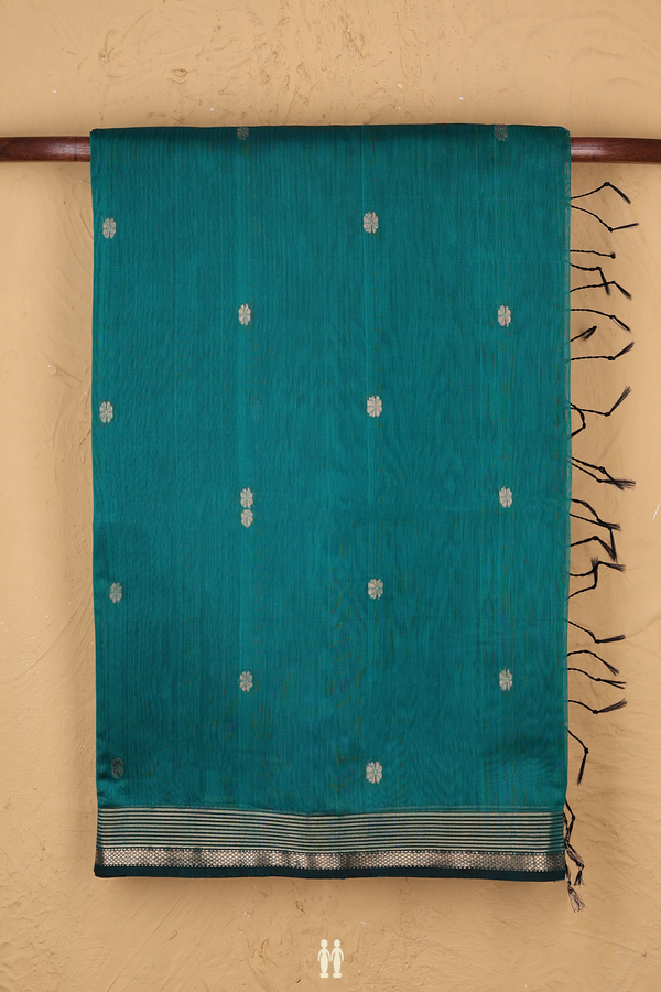 Maheswari Silk Cotton Saree In Green With Floral Buttas