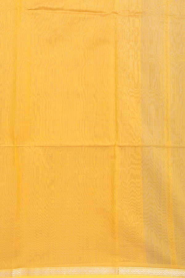 Maheswari Silk Cotton Saree In Grey With Floral Buttas