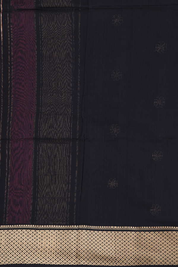 Maheswari Silk Cotton Saree In Mulberry With Floral Buttas