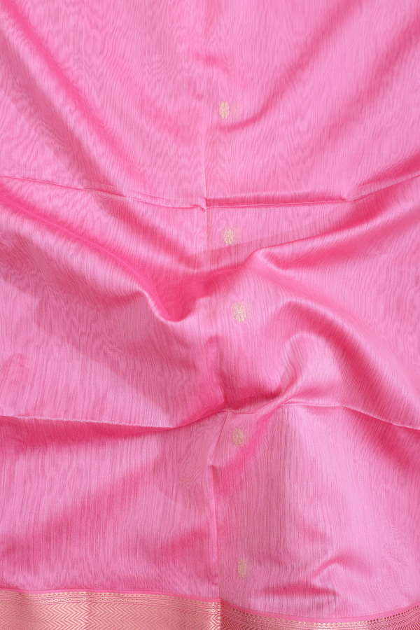 Maheswari Silk Cotton Saree In Pink With Floral Buttas