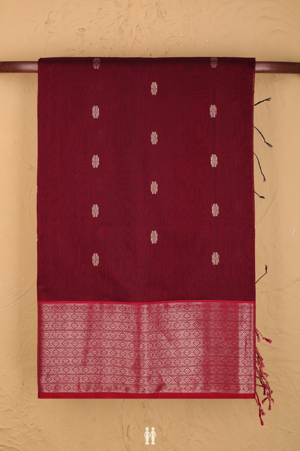 Maheswari Silk Cotton Saree In Red With Floral Buttas