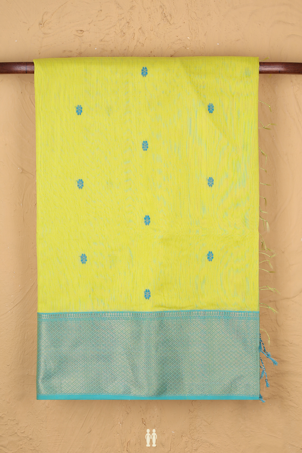 Maheswari Silk Cotton Saree In Yellow With Floral Buttas
