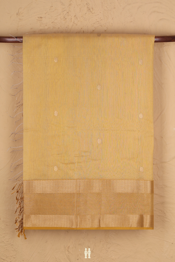 Maheswari Silk Cotton Saree In Yellow With Floral Buttas