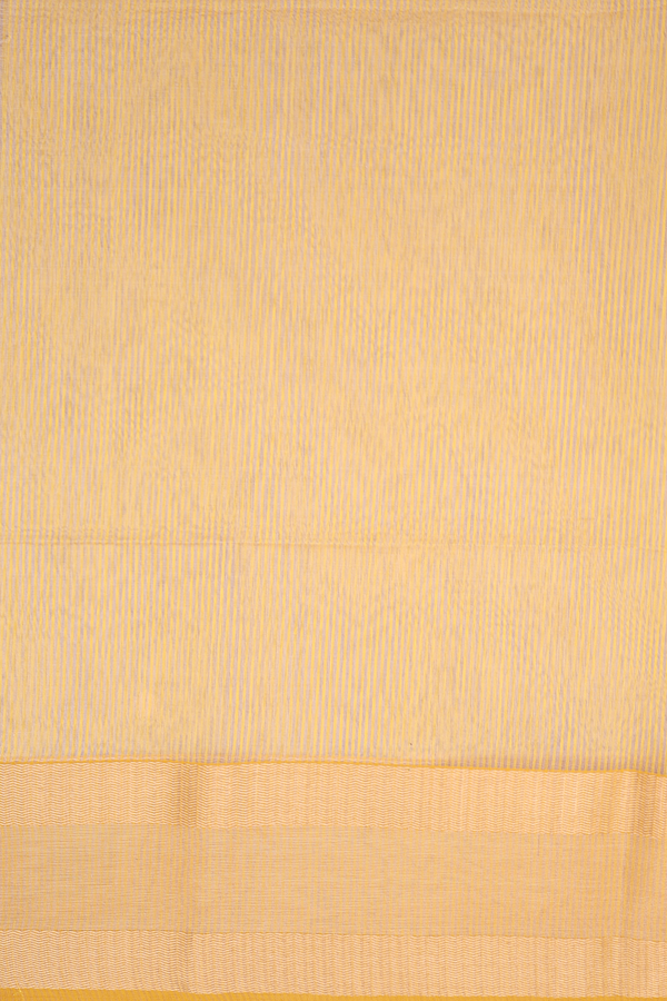 Maheswari Silk Cotton Saree In Yellow With Floral Buttas