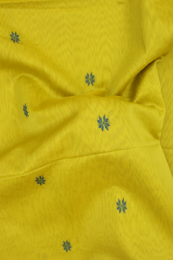 Maheswari Silk Cotton Saree In Yellow With Floral Buttas