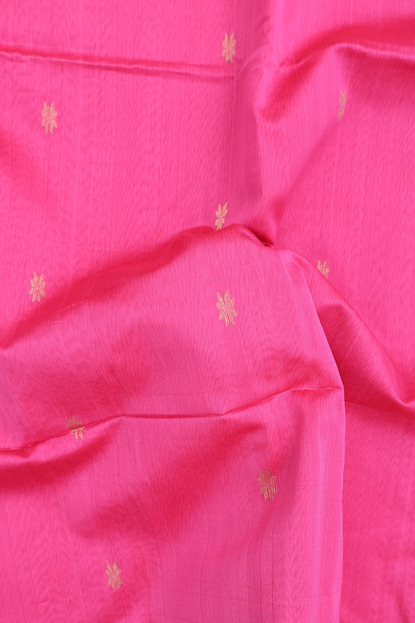 Maheswari Silk Cotton Saree Pink With Floral Buttas